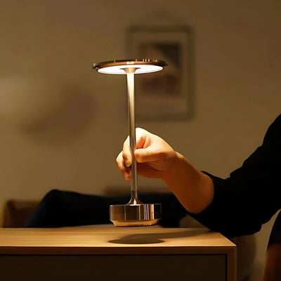 Portabel Bordslampa Mässing med Uppladdningsbart Batteri och Touchdimmer – Liten och Elegant Design för Inomhus och Utomhus 5