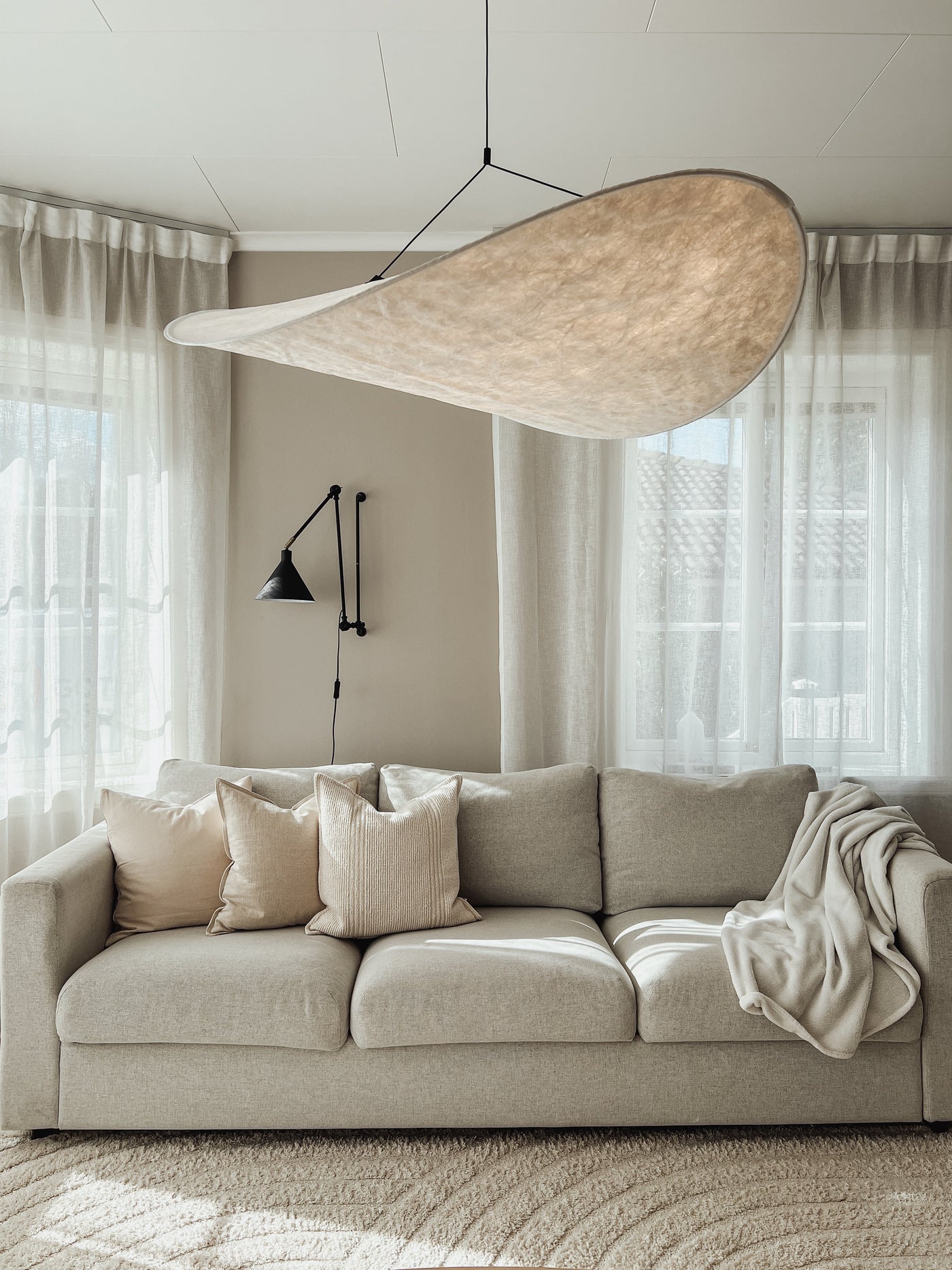 Taklampa Nimbus – Modern Molnliknande Taklampa för Vardagsrum och Sovrum, Finns i 60/80/100 cm 1